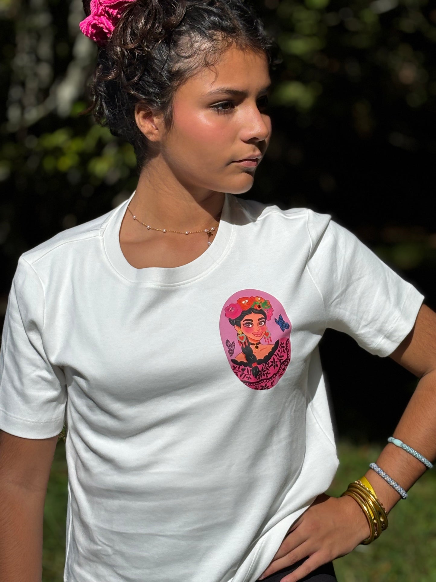 T-shirt María Charra imprimé devant et derrière fond Rose avec appliques perles