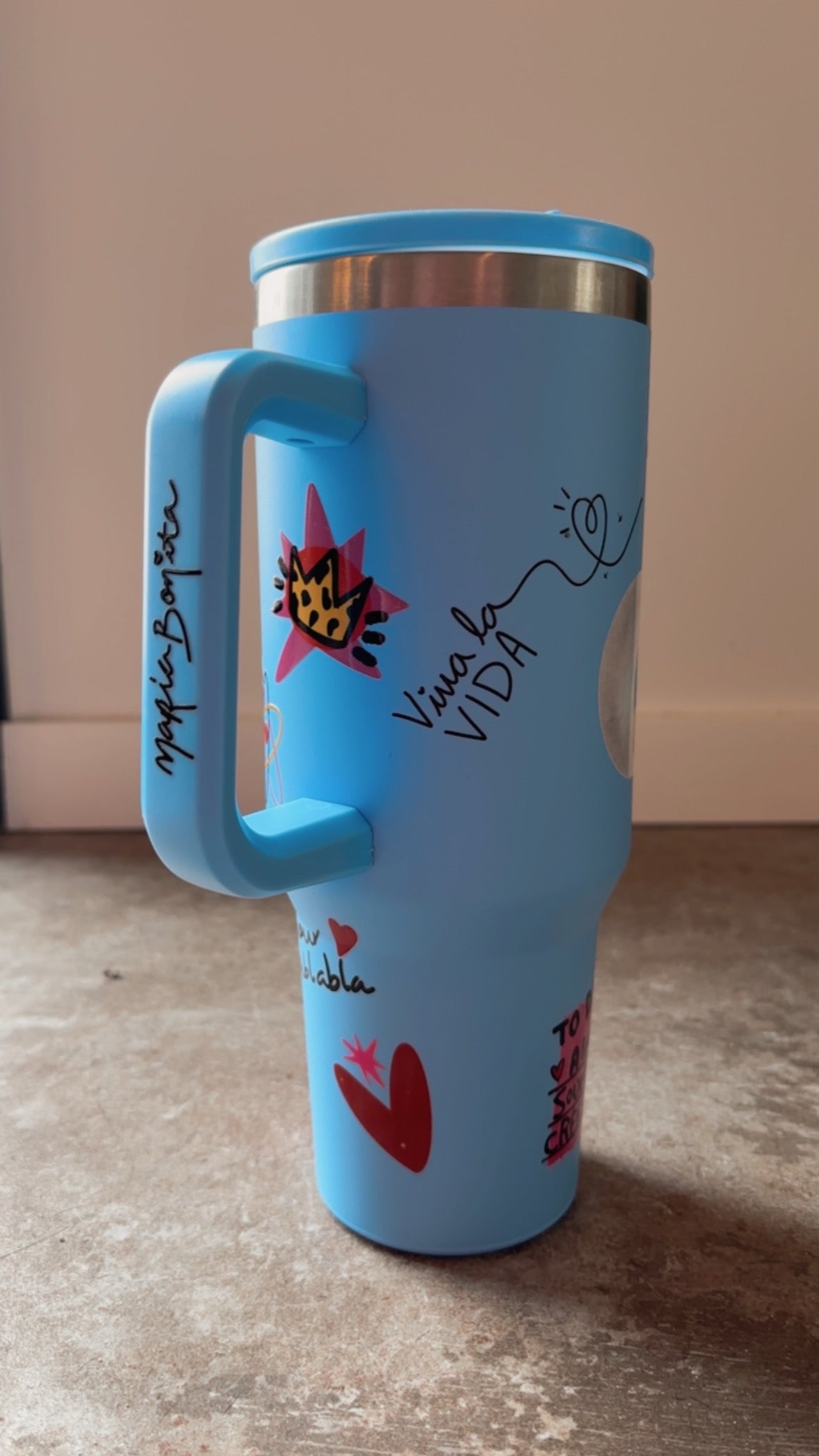 Gourde isotherme personnalisée 1,2 L – Stickers waterproof