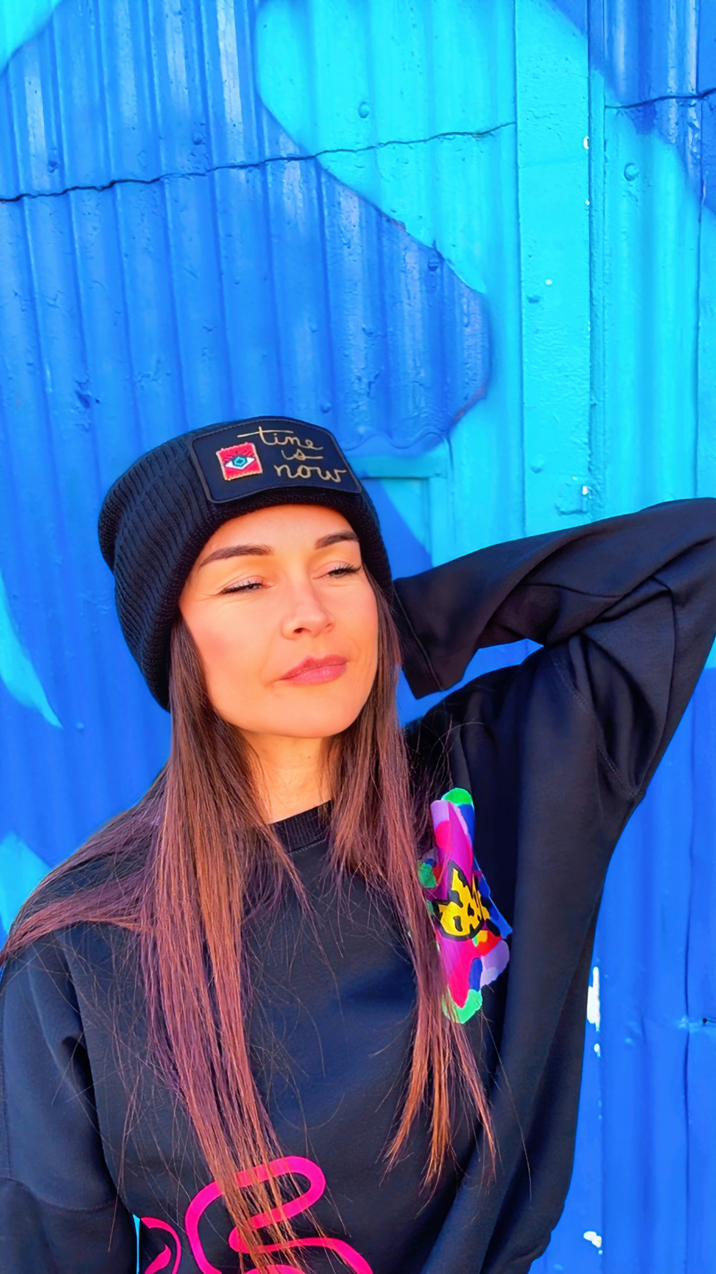 Bonnet avec patch amovible "Time is now"