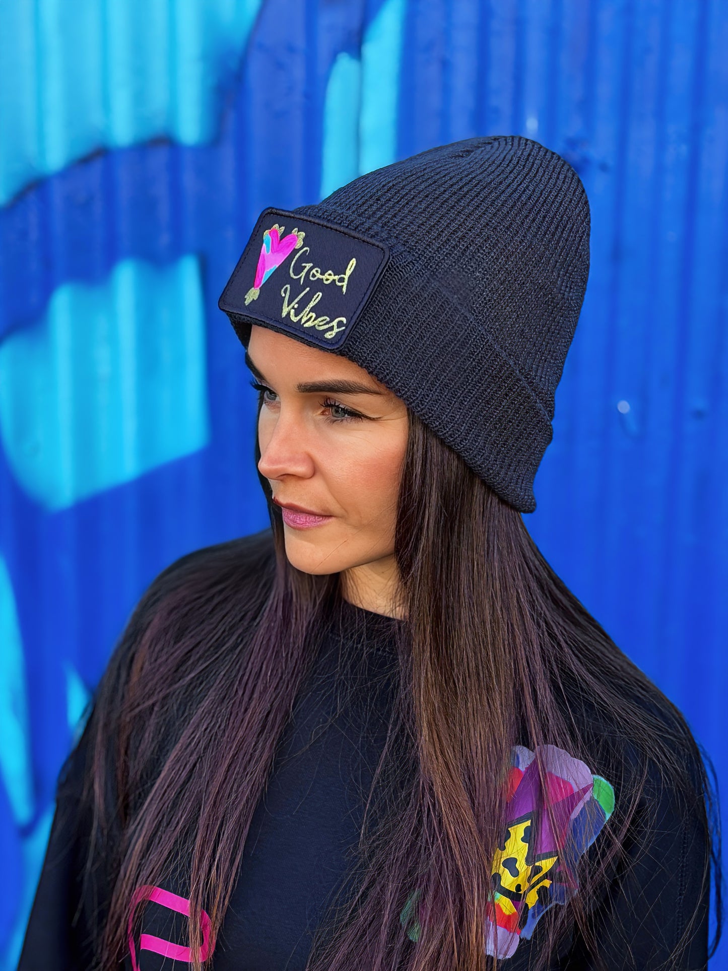 Bonnet avec patch amovible "Good vibes"