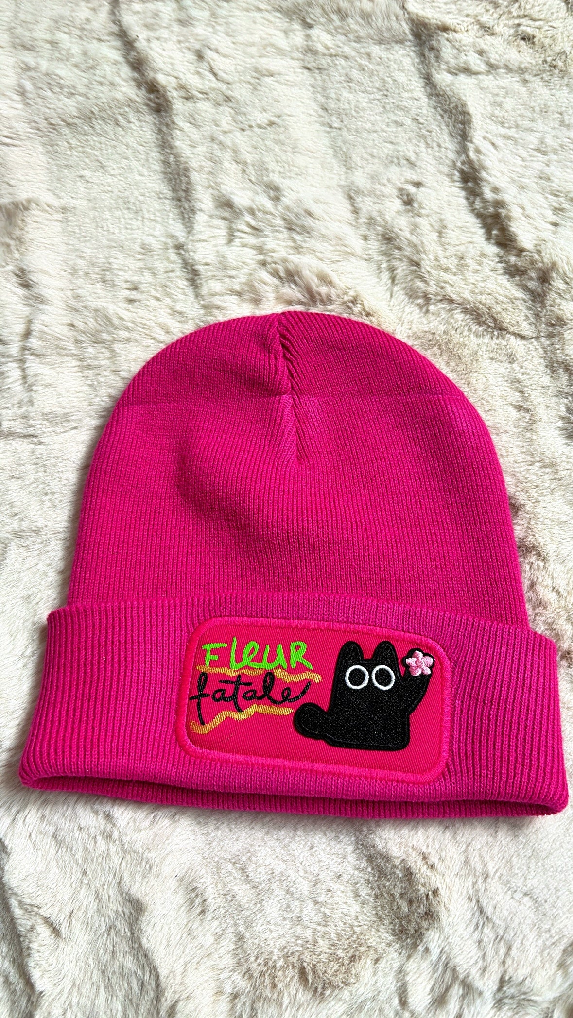 Bonnet Fuchsia  "Fleur fatale"