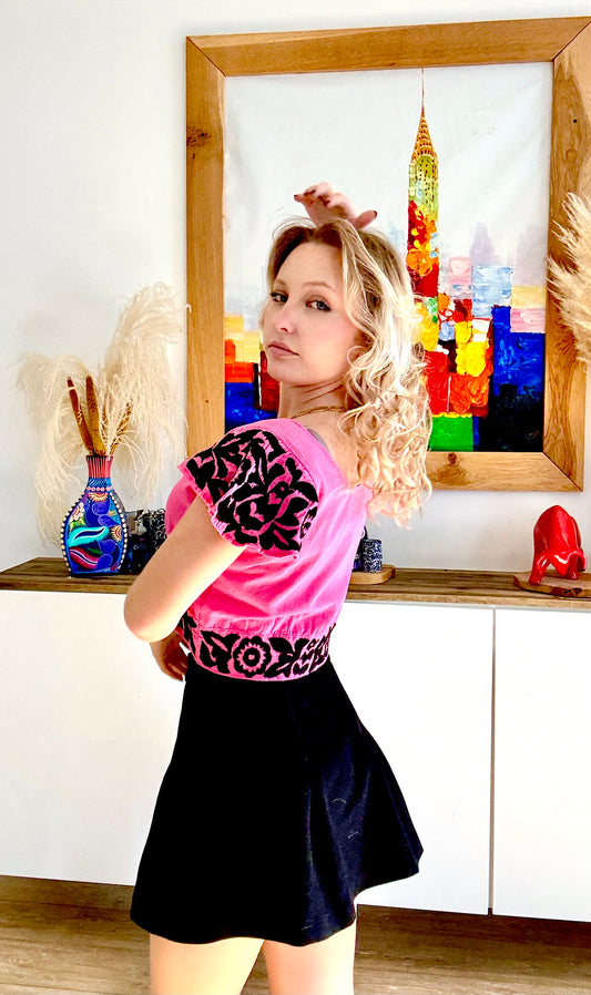 Haut Rose Brodé
