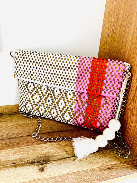 Crossbody joie de vivre