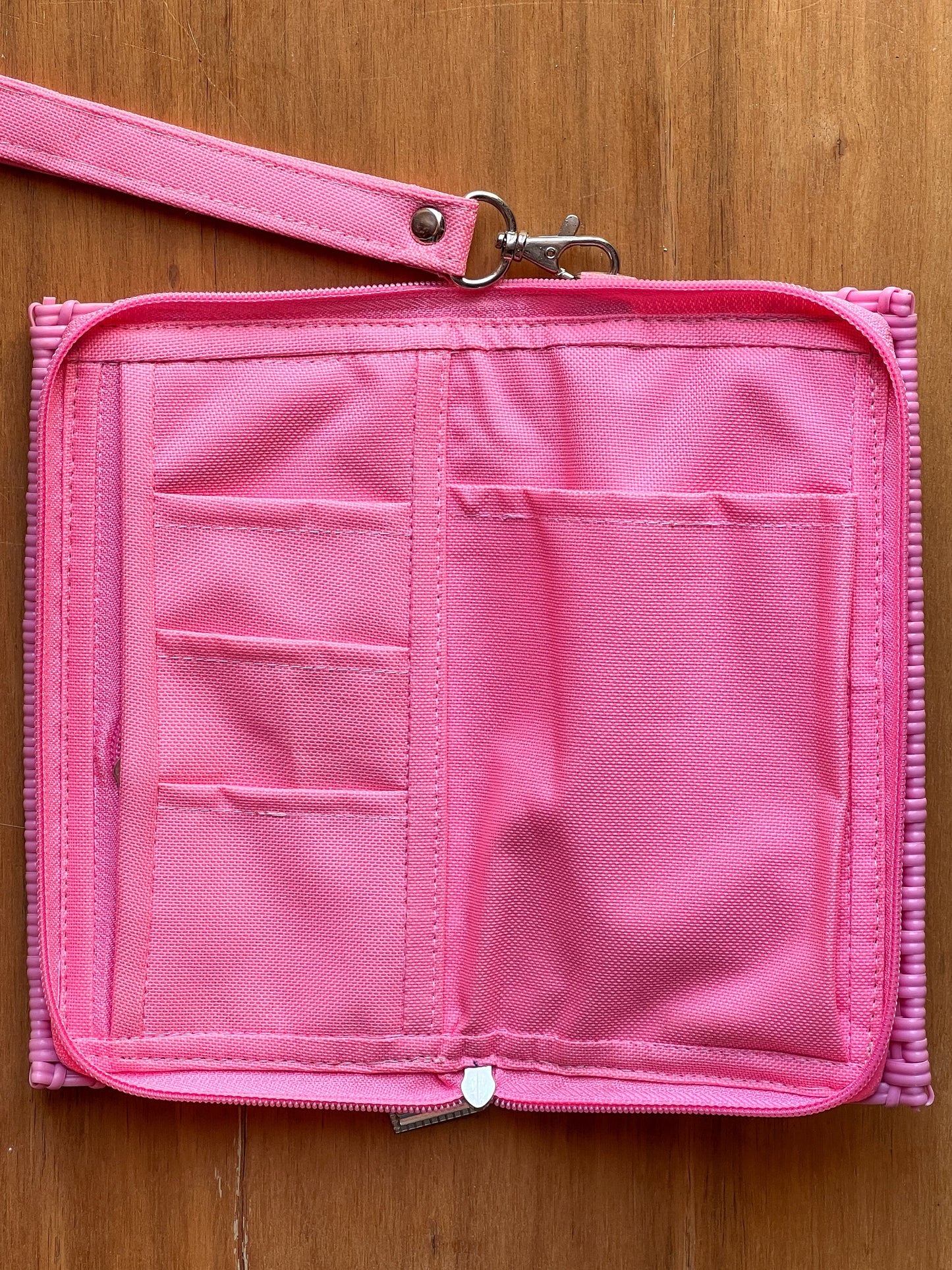 Porte-Téléphone Rose — Compact, pratique et stylé 📲 🧁🎀